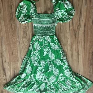 Lex Breezy Green Floral Puff Sleeve Dress